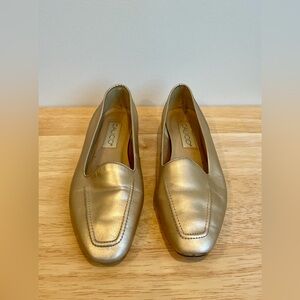 Vintage Calico Gold Leather Women's Loafers